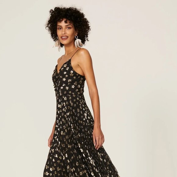 Delfi Collective Aria Gold Star Print Gown - Picture 4 of 9